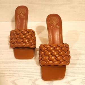 Vince Camuto Brinela Mule